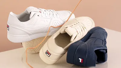 HOW TO STYLE THE FILA DISRUPTORS! BULKY SNEAKER OUTFIT IDEAS 2019 - YouTube