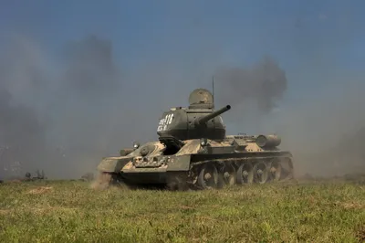 Т-34 VS Пантеры ( Угон танка Т-34 ). Фильм 2019. - YouTube