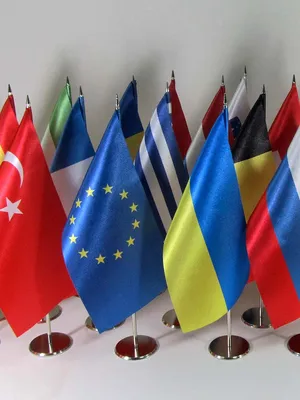 Флаги стран мира настольные купить, заказать в Украине | Бюро рекламных  технологий