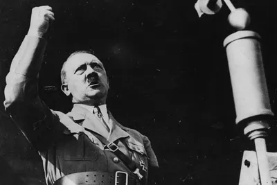 75 лет тому назад Адольф Гитлер избежал смерти - Российская газета