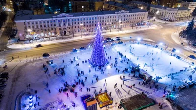 Город Йошкар-Ола. Фотография Йошкар-Олы. Йошкар-Ола на карте России.  Показать. Республика Марий Эл. История Йошкар-Олы. Панорама центра Йошкар- олы. Вид с высоты птичьего полета. Численность населения. Число жителей.  Где находится. Что интересного в ...