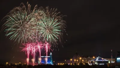 В Сургуте завершается зимнее оформление города