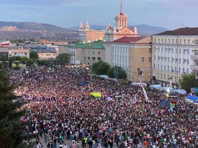 День города Улан-Удэ 2022: нехватка туалетов, транспортный коллапс и  косноязычные ведущие