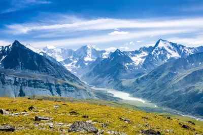 Самые красивые горы России. Куда пойти в горный поход на родине