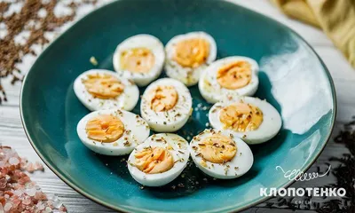Яйца с ароматной солью: простой рецепт от Евгения Клопотенко