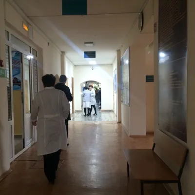 Больницы готовятся к режиму ЧС: приоритет пациентам с COVID, на других  врачей не хватает - 04.10.2021, Sputnik Латвия