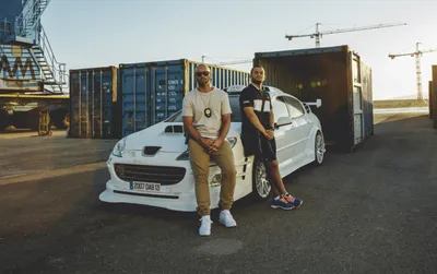 Белый Peugeot 406 из фильма Такси …» — создано в Шедевруме