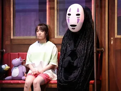 Спектакль по аниме «Унесённые призраками» на сцене в Токио