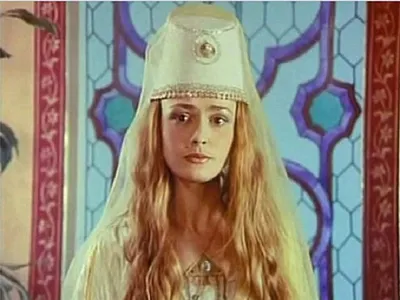 Женское худи Хюррем-Султан (Великолепный век) за 2299 ₽ на заказ с принтом  надписью купить в Print Bar (MUY-849285) ✌