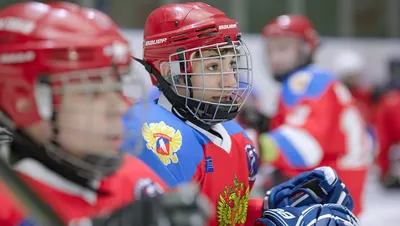 Сборная России по хоккею сыграла официальный матч в форме с надписью \"СССР\"