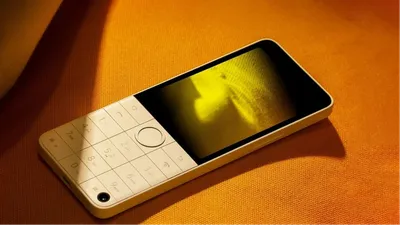 Xiaomi выпустил «короля кнопочных телефонов» с сенсорным экраном | РБК Life