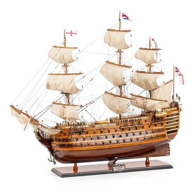 Готовая модель корабля ручной работы \"HMS Victory\"