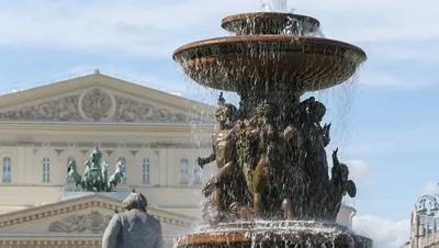 10 самых красивых фонтанов Москвы