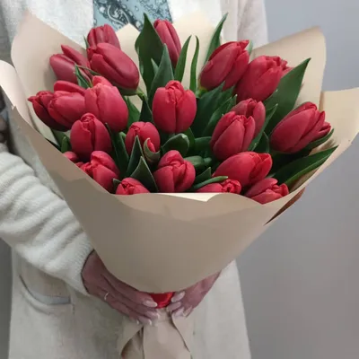 Купить красные тюльпаны с доставкой по Екатеринбургу - интернет-магазин  «Funburg.ru»