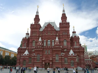 Кремль и Красная Площадь: символ России, история, значение