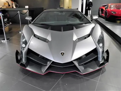 Lamborghini Veneno debuts in Geneva: Live photos