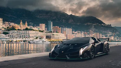 Alain Class Motors | Lamborghini Veneno Roadster - 1 of 9