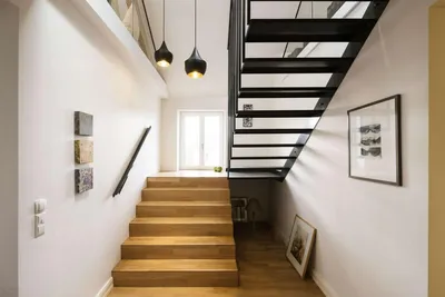 Лестница на второй этаж в деревянном доме, заказать изготовление по низкой  цене в Москве
