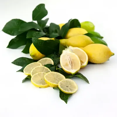 Десять удивительных преимуществ лимонов для здоровья