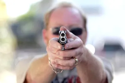 Пистолет J-Gun из фильма Люди в Черном/ Купить в интернет магазине  Crazy-hero.com