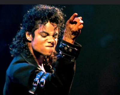 Несколько стран запретили транслировать песни Майкла Джексона