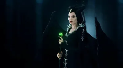 Малефисента с крыльями | Maleficent movie, Maleficent, Character wallpaper
