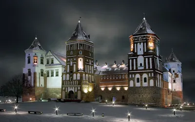 Мирский замок, Мир, Беларусь - «А у вас Беларусь ассоциируется с замками и  средневековьем? У меня теперь точно да. Покажу один из красивейших замков -  Мирский, пойдёмте гулять!» | отзывы