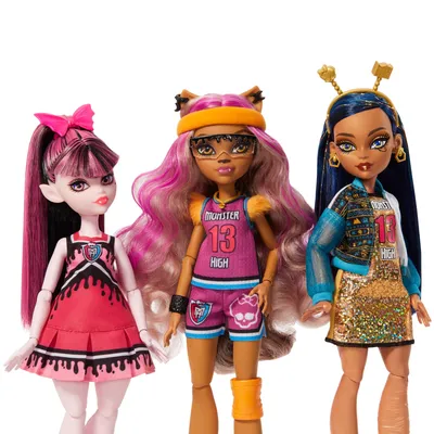 Monster High Howliday Love Edition Draculaura and Clawd Wolf Dolls 2-Pack