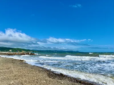 Где теплее Чёрное море: Крым или Краснодарский край. Холодные течения в  Крыму и наши наблюдения за последние 6 лет | НА СВОИХ ДВОИХ - Алёна И Женя  | Дзен