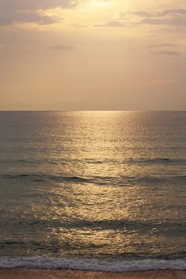 Море, пляж, бирюзовый закат. галька …» — создано в Шедевруме