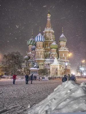 Зима Москва ночи в снеге Улица Nikolskaya украшенная для Стоковое Фото -  изображение насчитывающей фе, прописно: 130421752