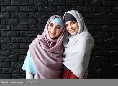 Пин от пользователя Roma Ibrahim 💜 на доске Hijab | Мусульманские девушки,  Мусульманки, Женские длинные платья