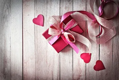 Что подарить мужу на 14 февраля — идеи для подарка любимому супругу на День  всех влюбленных (святого Валентина)