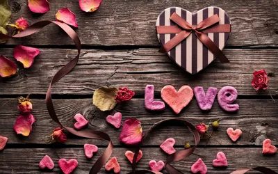 Обои сердце, розовый, любовь, лепесток, День Святого Валентина - картинка  на рабочий стол и фото бесплатно