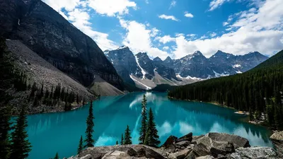 Обои горы, озеро, вершины, заснеженный, долина картинки на рабочий стол,  фото скачать бесплатно
