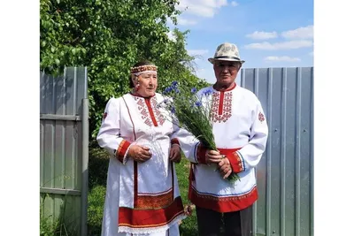 Тамада – ведущий на золотую свадьбу в Москве недорого. Душевный золотой  юбилей свадьбы
