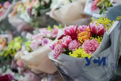 Новости Днепра: Сколько в Днепре стоят цветы накануне 8 марта