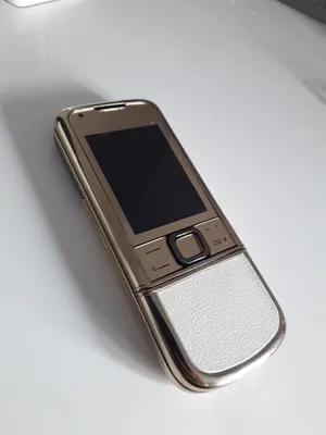 Nokia 8800 arte gold FOR SALE. Turn it on but I get nothing. Spares and  repairs only. It is unlocked. Starting price is £205 but Im happy to  negoiate on price. Feel