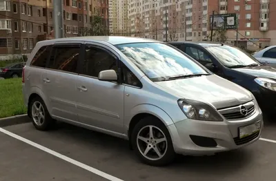 File:Opel Zafira.JPG - Wikimedia Commons