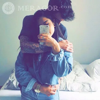 MERAGOR | Селфи парень и девушка без лица