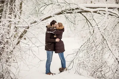 Красивая пара зимой - 61 фото