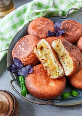 Рецепт жареных пирожков с картошкой и луком с фото пошагово на Вкусном Блоге