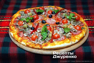 Пицца Пеперони: Ø 30 или 40 см - на тонком тесте заказать в Roll Club