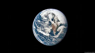 Как в 1946 году была сделана первая фотография Земли из космоса, если  первый спутник был запущен в 1957-м? / Оффтопик / iXBT Live
