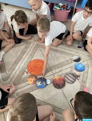 Поделки в детский сад и в школу ко Дню Космонавтики: 100 креативных идей на тему  Космос