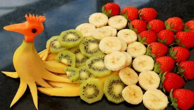 Поделки из фруктов своими руками: 135 фото лучших идей для школы или  детского сада, сделанных пошагово из нарезанных и целых фруктов