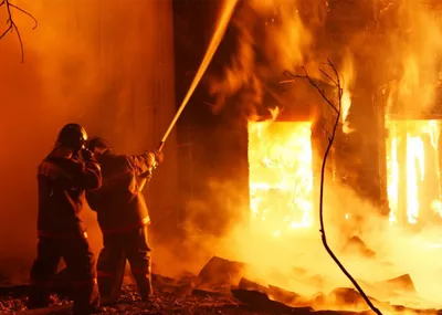 ВС РФ разъяснил, кто ответит за ущерб от пожара в садовом товариществе -  Российская газета