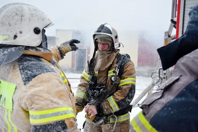 Как погибли пожарные в горящем складе на Калинина в Красноярске - 4 февраля  2021 - НГС24