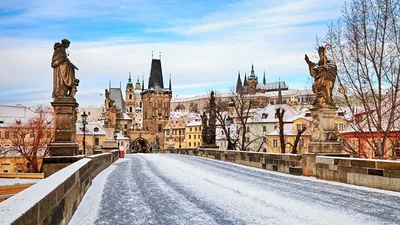 Утро в Праге зимой стоковое фото. изображение насчитывающей популярно -  166468676