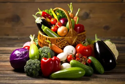 Мультяшные фрукты и овощи с разными эмоциями Stock-Illustration | Adobe  Stock